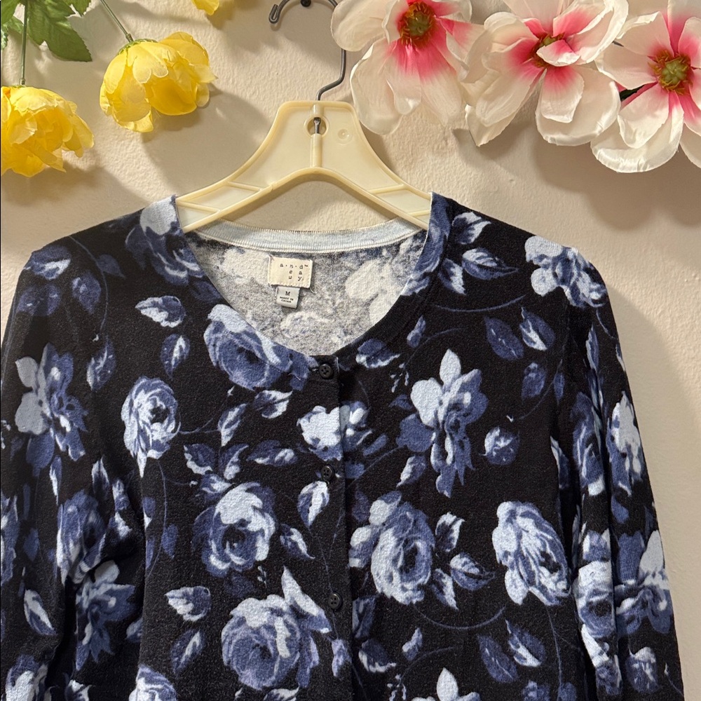 Black Floral Open Blazer Jacket with Blue Rose Print - Picture 2 of 10